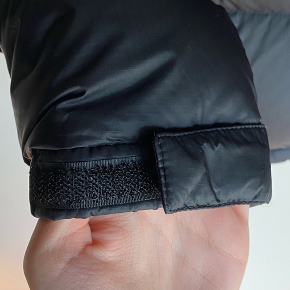 NEW with Tags North Face Women’s 1996 Retro Nuptse Jacket ( Size XS ) - Picture 7 of 11